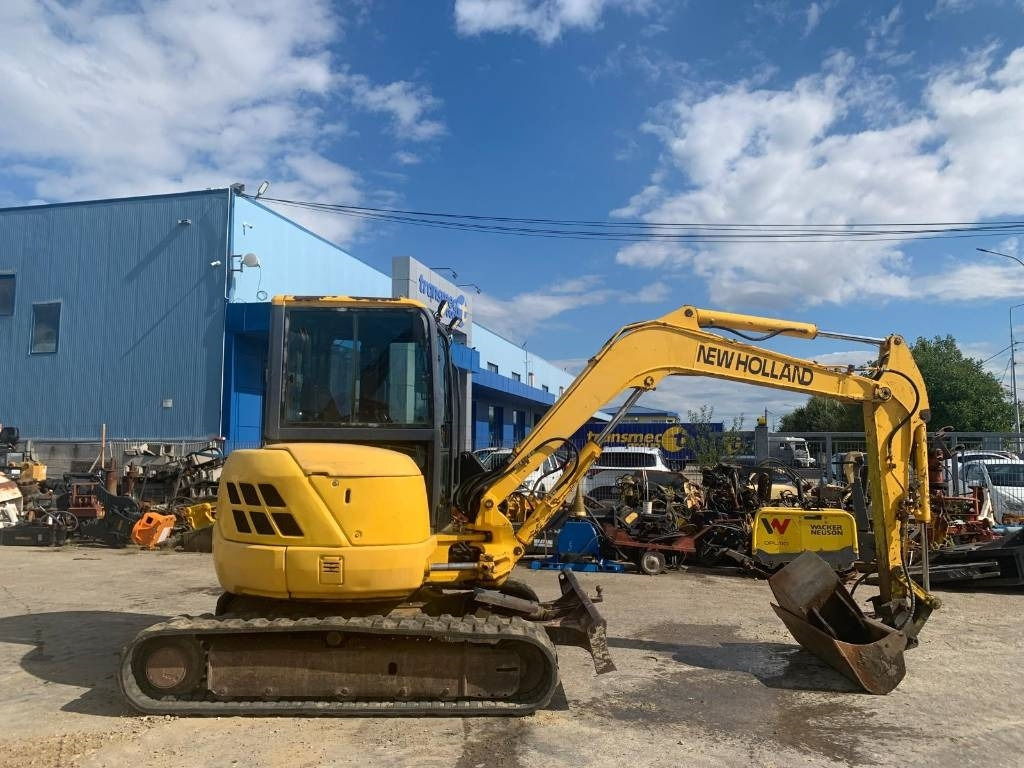 New Holland EH 45 - Мини-экскаватор: фото 3 New Holland EH 45 - Мини-экскаватор: фото 3