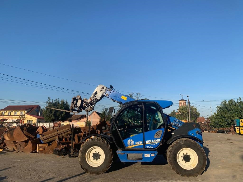 New Holland LM 5040  - Телескопический погрузчик: фото 3 New Holland LM 5040  - Телескопический погрузчик: фото 3