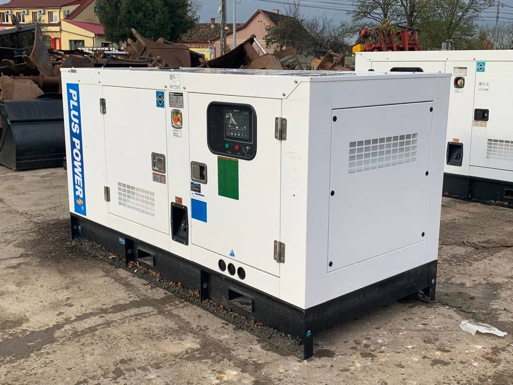 Plus Power GF2-100 - Электрогенератор: фото 3 Plus Power GF2-100 - Электрогенератор: фото 3