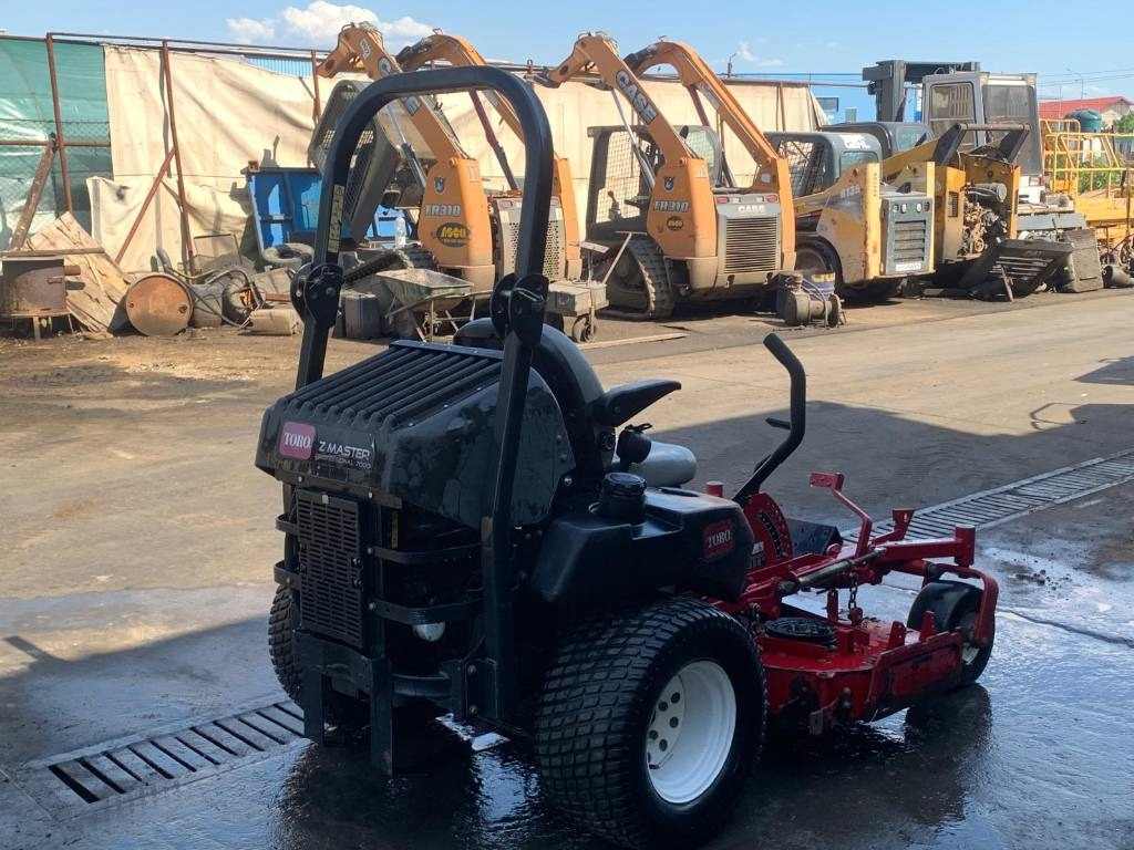 Toro Z MASTER PROFESSIONAL 7000 - Газонокосилка: фото 4 Toro Z MASTER PROFESSIONAL 7000 - Газонокосилка: фото 4