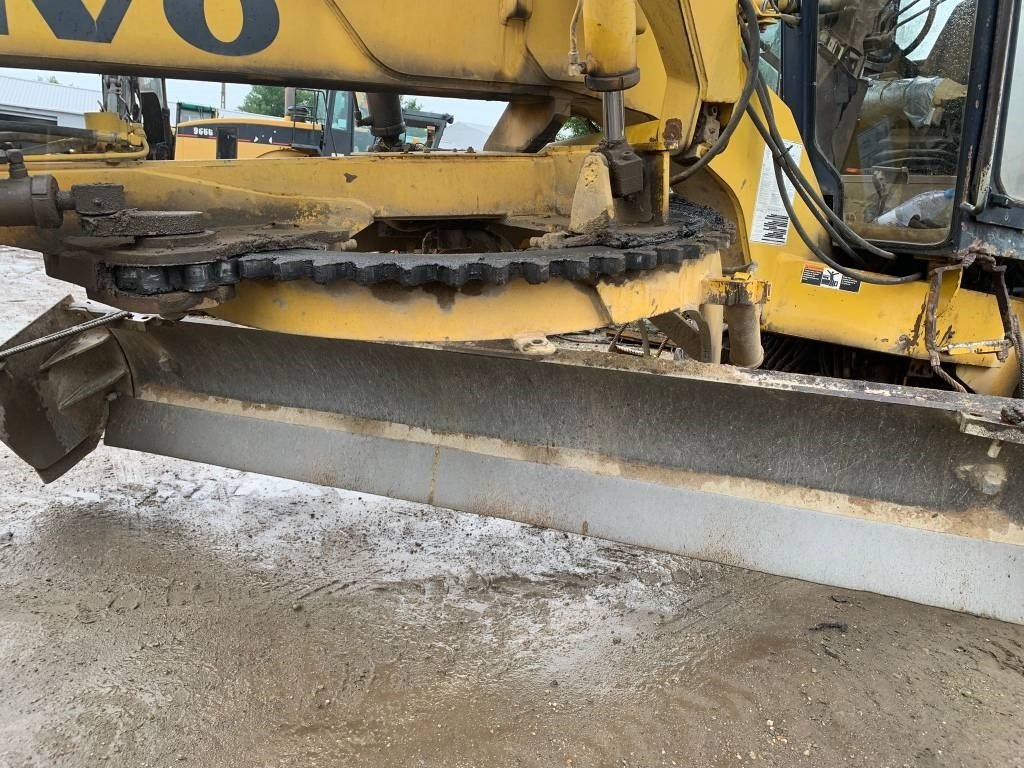 Volvo Champion 720  - Грейдер: фото 4 Volvo Champion 720  - Грейдер: фото 4