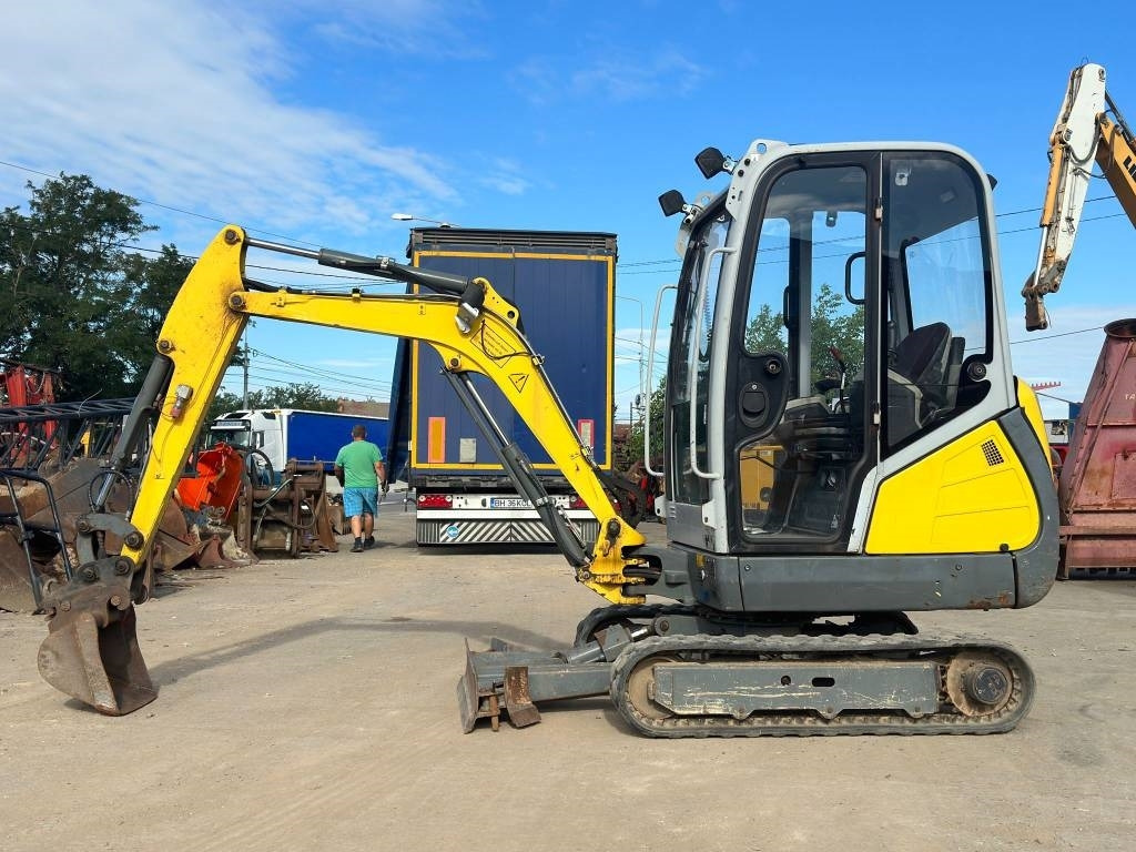 Wacker Neuson ET 18  - Мини-экскаватор: фото 2 Wacker Neuson ET 18  - Мини-экскаватор: фото 2