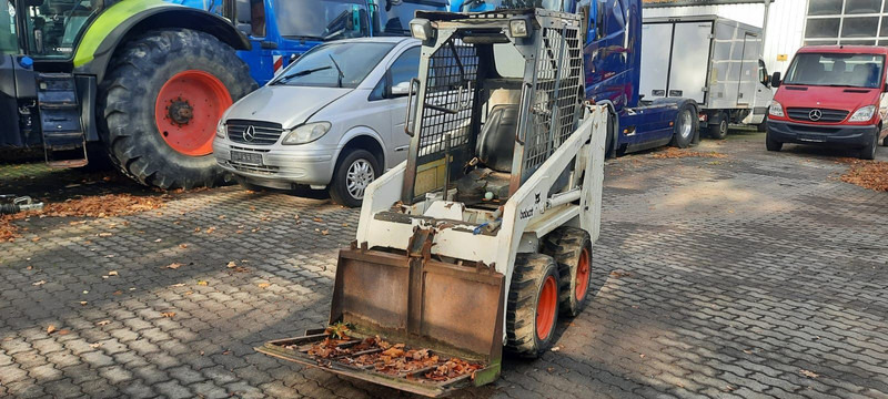 Bobcat 443 4x4 Radlader - Мини-погрузчик с бортовым поворотом: фото 2 Bobcat 443 4x4 Radlader - Мини-погрузчик с бортовым поворотом: фото 2