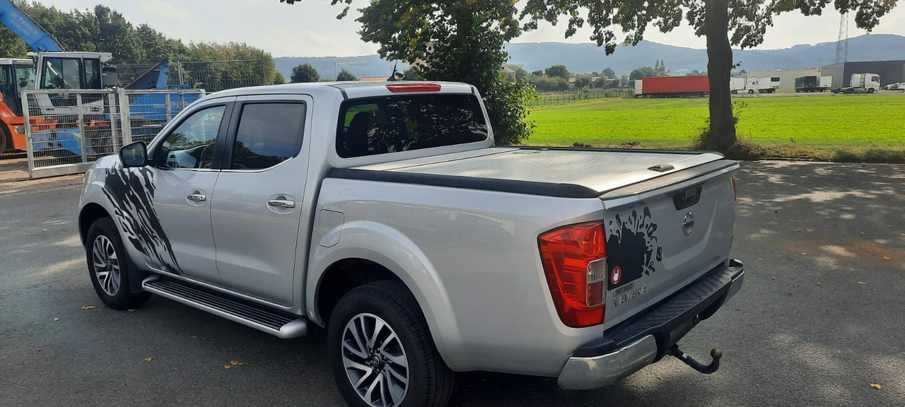 Nissan Navara NP300 N-Connecta Double Cab 4x4 - Внедорожник: фото 3 Nissan Navara NP300 N-Connecta Double Cab 4x4 - Внедорожник: фото 3