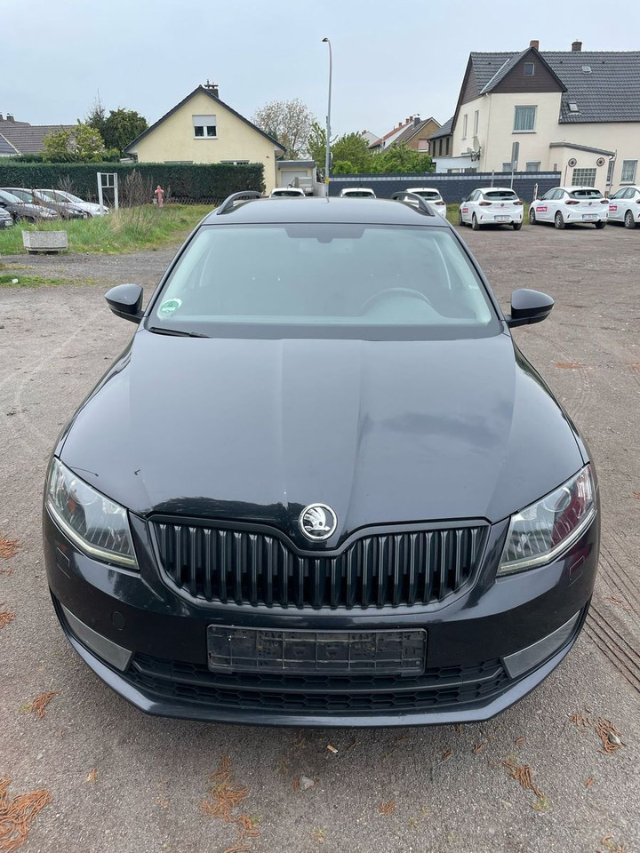 Skoda Octavia 2.0 TDI Green tec Solution Combi - Легковой автомобиль: фото 4 Skoda Octavia 2.0 TDI Green tec Solution Combi - Легковой автомобиль: фото 4