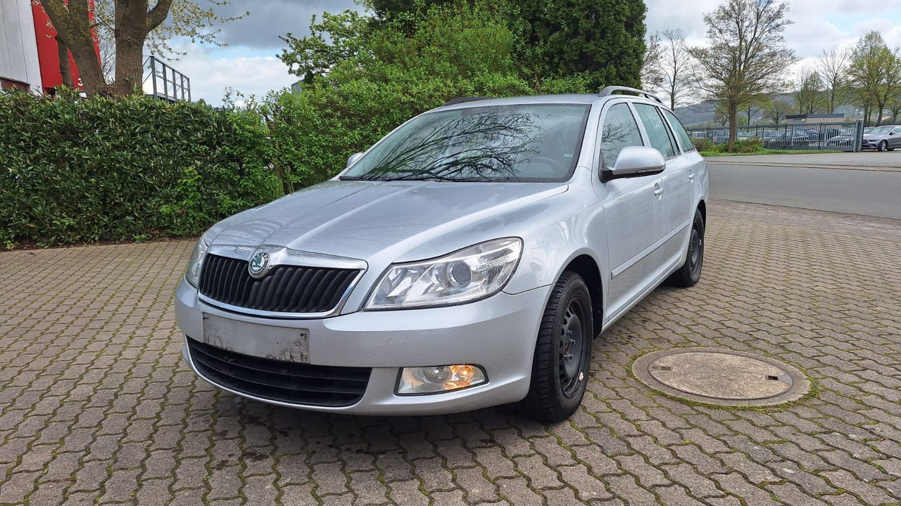 Skoda Octavia - Легковой автомобиль: фото 1 Skoda Octavia - Легковой автомобиль: фото 1