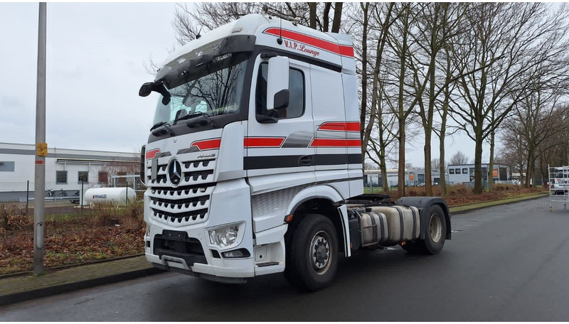 Mercedes-Benz 1845 Arocs 4x4 HD 1-Hand - Тягач: фото 1 Mercedes-Benz 1845 Arocs 4x4 HD 1-Hand - Тягач: фото 1