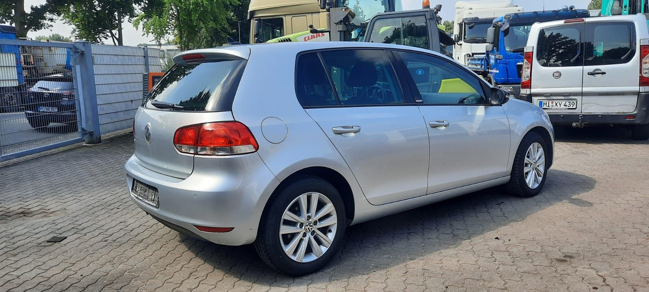Volkswagen Golf - Седан: фото 3 Volkswagen Golf - Седан: фото 3