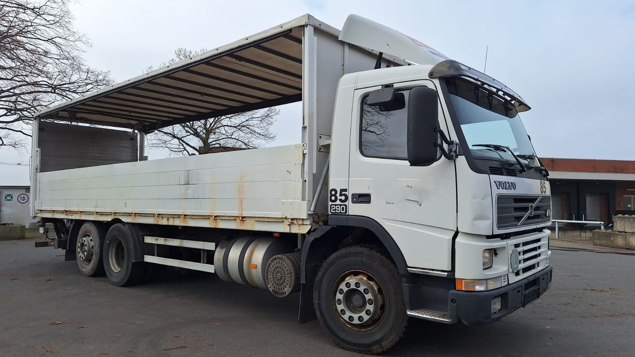 Volvo FM7 6x2 Koffer 3x vorhanden - Грузовик с закрытым кузовом: фото 2 Volvo FM7 6x2 Koffer 3x vorhanden - Грузовик с закрытым кузовом: фото 2
