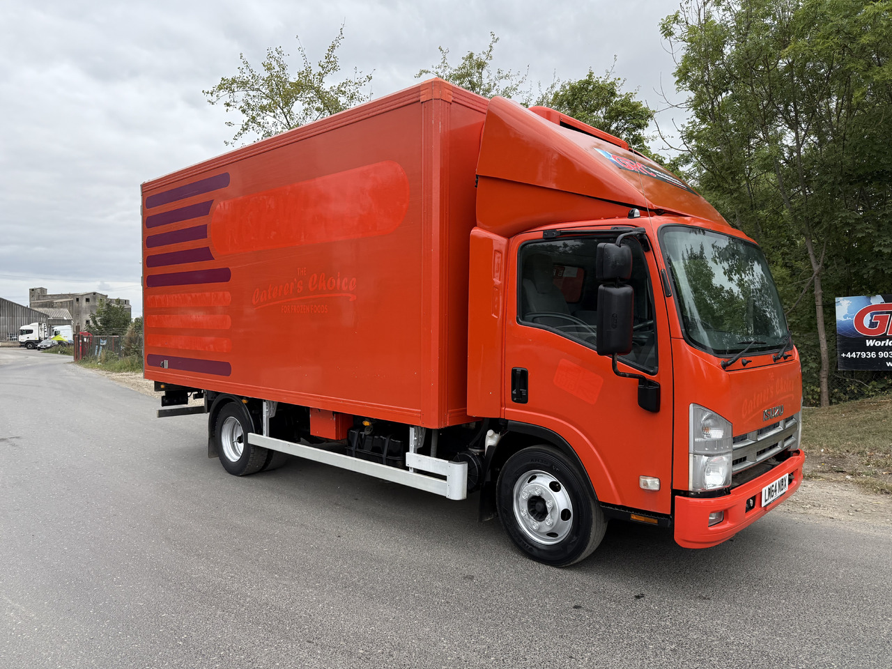 2014 Izuzu Refrigerated Truck - Рефрижератор: фото 1 2014 Izuzu Refrigerated Truck - Рефрижератор: фото 1