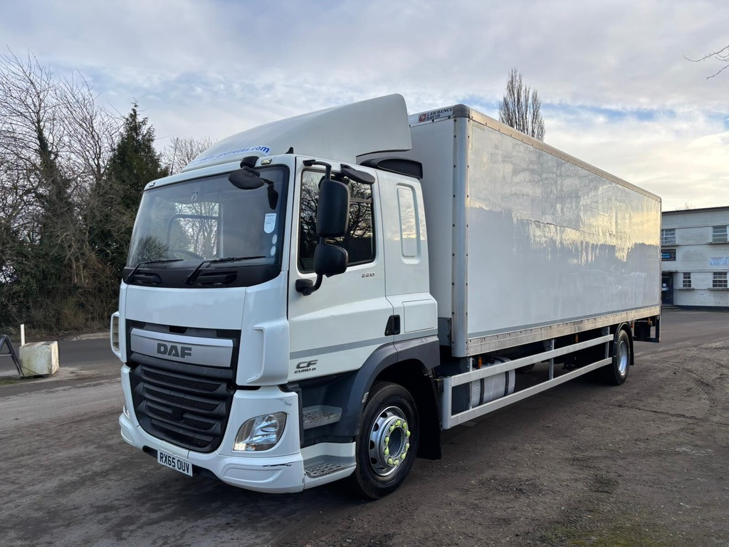2015 DAF CF 220 Rigid Truck - Грузовик с закрытым кузовом: фото 3 2015 DAF CF 220 Rigid Truck - Грузовик с закрытым кузовом: фото 3