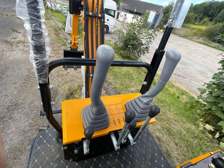 Мини-экскаватор Mini Digger 1 Ton: фото 14
