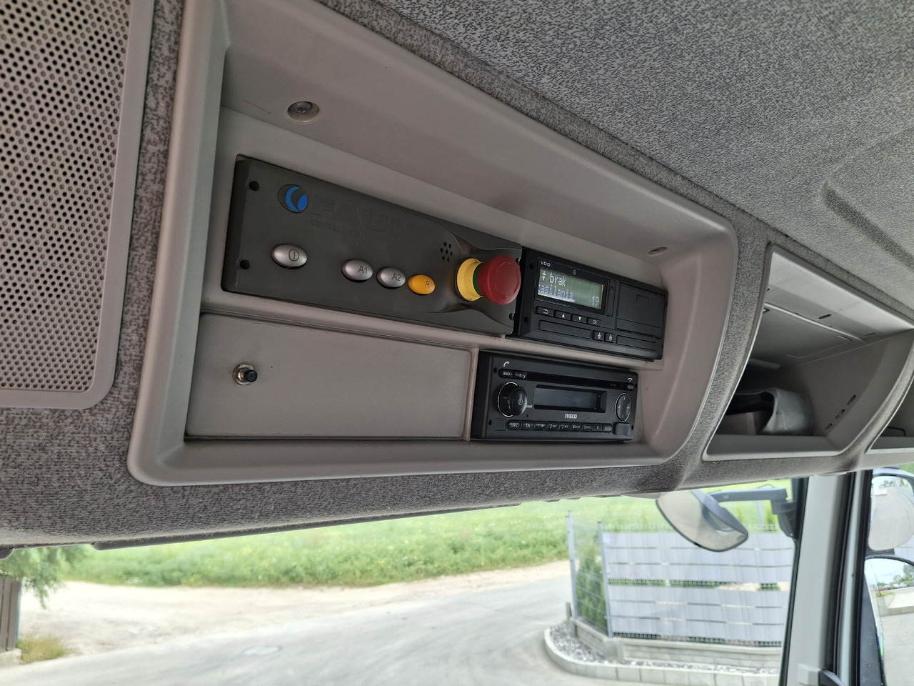 Мусоровоз IVECO Euro 6 Śmieciarka Zweikammer-Müllwagen FAUN SL5 TR2L: фото 13 Мусоровоз IVECO Euro 6 Śmieciarka Zweikammer-Müllwagen FAUN SL5 TR2L: фото 13