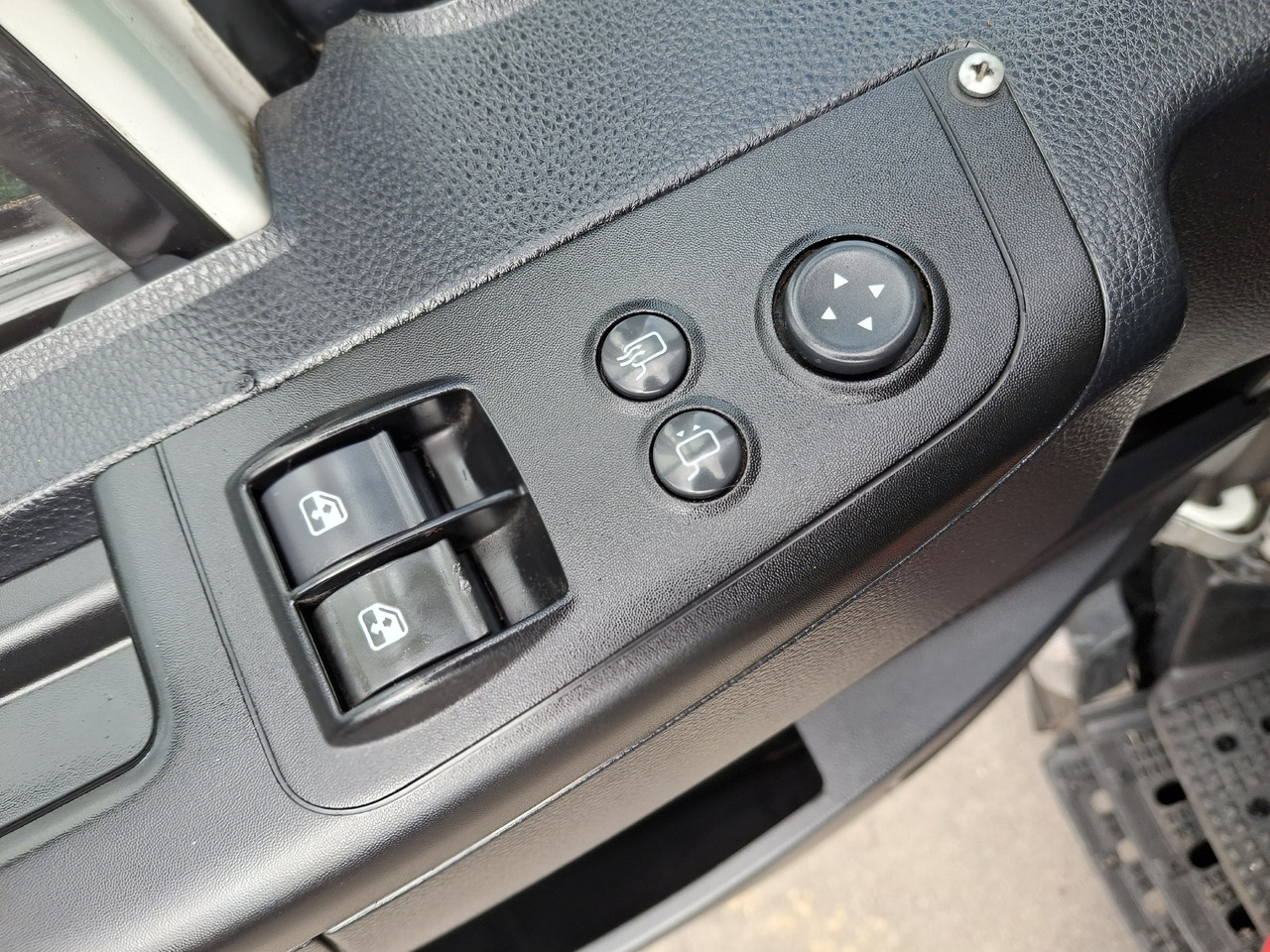 Мусоровоз IVECO Euro 6 Śmieciarka Zweikammer-Müllwagen FAUN SL5 TR2L: фото 24 Мусоровоз IVECO Euro 6 Śmieciarka Zweikammer-Müllwagen FAUN SL5 TR2L: фото 24