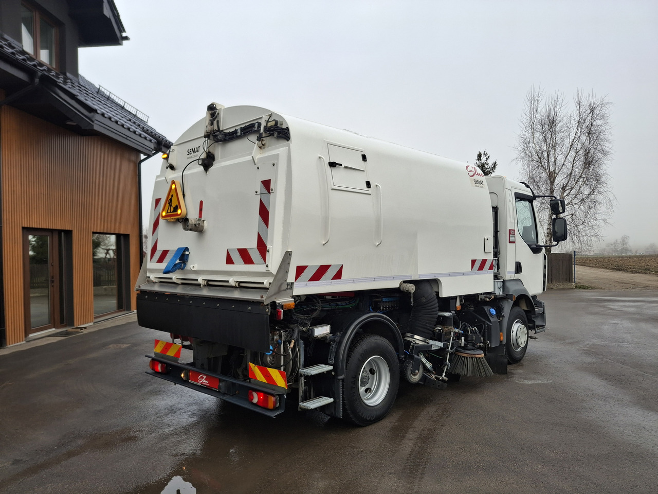 RENAULT D12 Zamiatarka Kehrmaschine SEMAT Zoeller Faun Karcher Euro 6 PM10 L/R 2017r - Подметально-уборочная машина: фото 3 RENAULT D12 Zamiatarka Kehrmaschine SEMAT Zoeller Faun Karcher Euro 6 PM10 L/R 2017r - Подметально-уборочная машина: фото 3