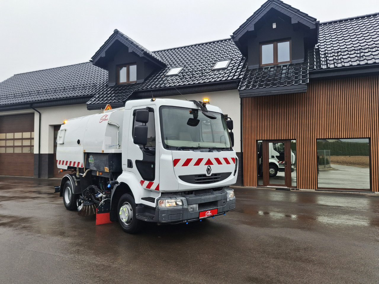 RENAULT Midlum 220 Zamiatarka Kehrmaschine Johnston 2 Motoren Szczotki L/R - Подметально-уборочная машина: фото 1 RENAULT Midlum 220 Zamiatarka Kehrmaschine Johnston 2 Motoren Szczotki L/R - Подметально-уборочная машина: фото 1