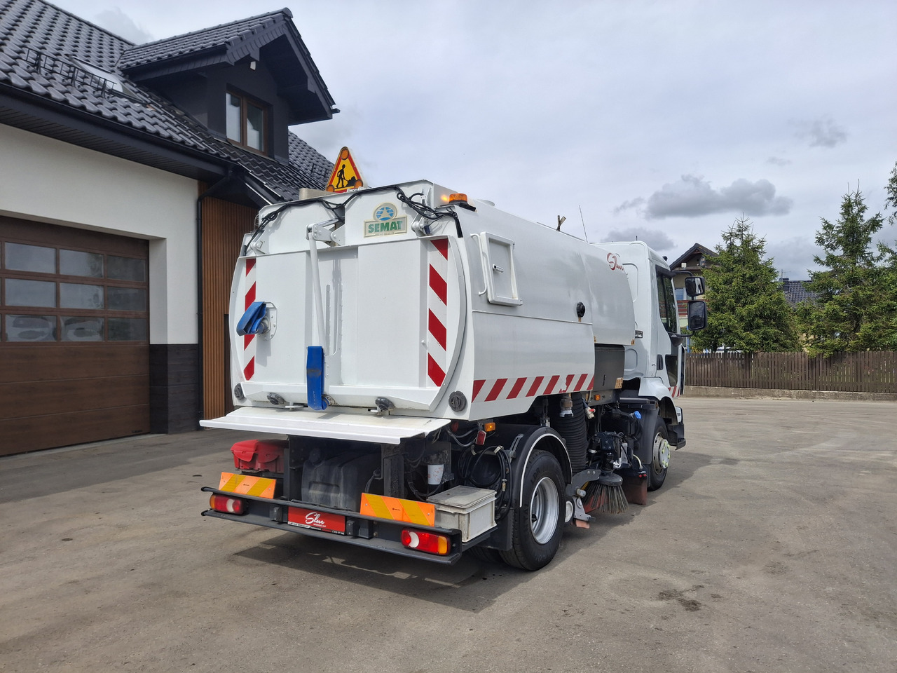 RENAULT Midlum 220 Zamiatarka Kehrmaschine Johnston L/R 2 Motoren 2 Silniki - Подметально-уборочная машина: фото 5 RENAULT Midlum 220 Zamiatarka Kehrmaschine Johnston L/R 2 Motoren 2 Silniki - Подметально-уборочная машина: фото 5