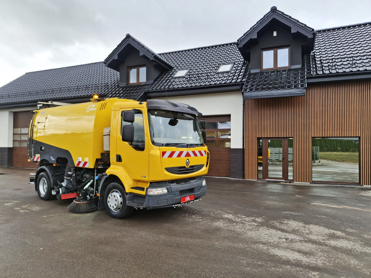 Renault Midlum 270 DXI Zamiatarka Kehrmaschine Schmidt L/R 2 Motoren - Подметально-уборочная машина: фото 1 Renault Midlum 270 DXI Zamiatarka Kehrmaschine Schmidt L/R 2 Motoren - Подметально-уборочная машина: фото 1