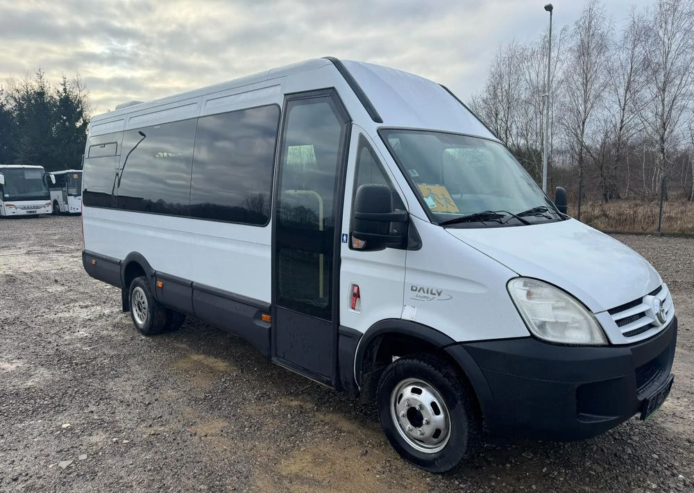 Iveco Daily - Микроавтобус, Пассажирский фургон: фото 1 Iveco Daily - Микроавтобус, Пассажирский фургон: фото 1