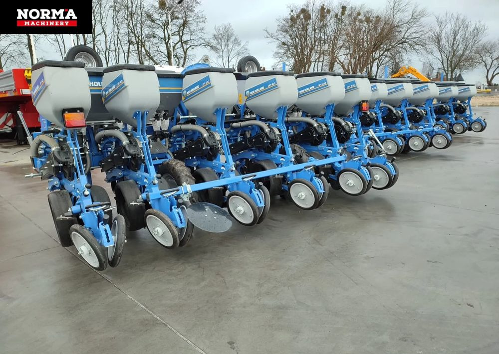 New Holland Siewnik 6-rzędowy od ręki ! - Сеялка точного высева: фото 1 New Holland Siewnik 6-rzędowy od ręki ! - Сеялка точного высева: фото 1