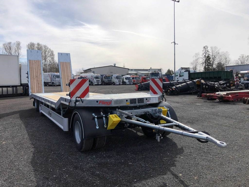 Fliegl DTS-S 300  - Низкорамный прицеп: фото 4 Fliegl DTS-S 300  - Низкорамный прицеп: фото 4