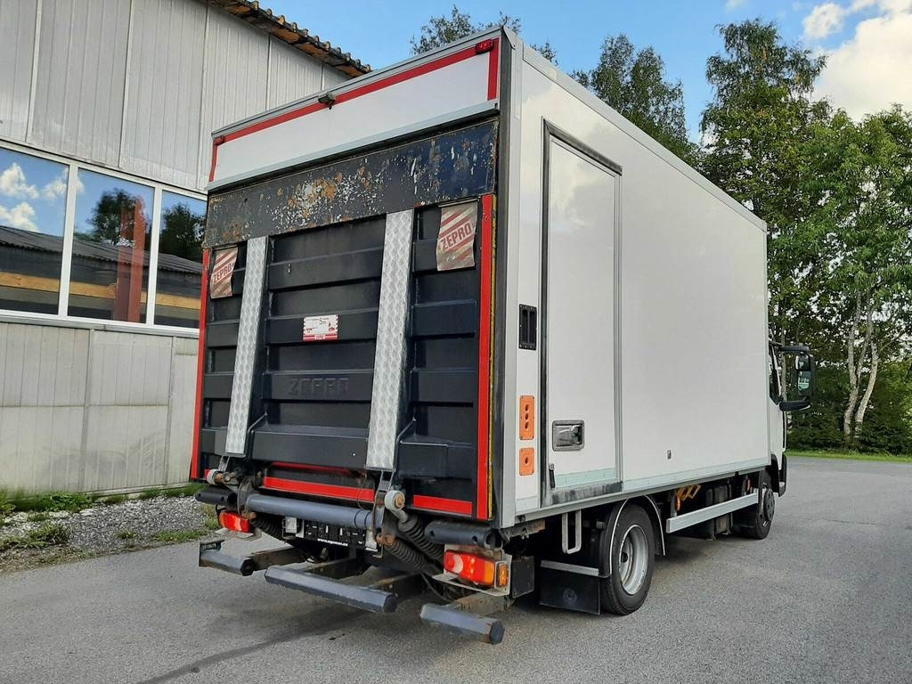 Renault D CAB 4X2 EURO6 - Грузовик с закрытым кузовом: фото 3 Renault D CAB 4X2 EURO6 - Грузовик с закрытым кузовом: фото 3