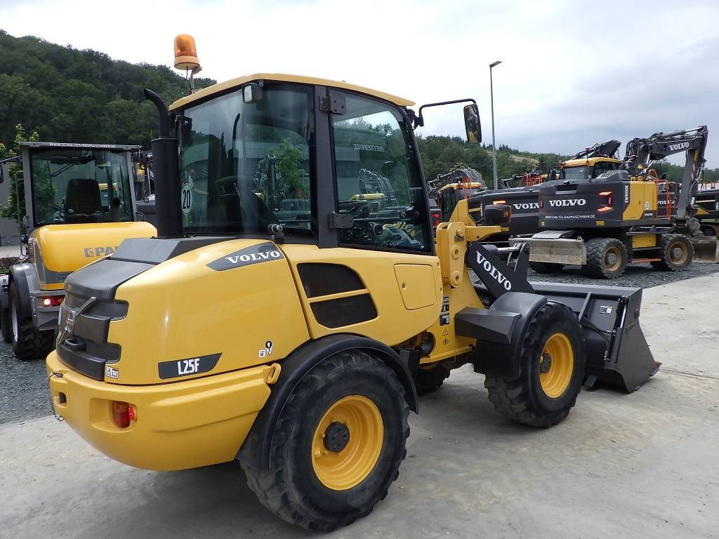 Volvo L 25 F - Колёсный погрузчик: фото 4 Volvo L 25 F - Колёсный погрузчик: фото 4