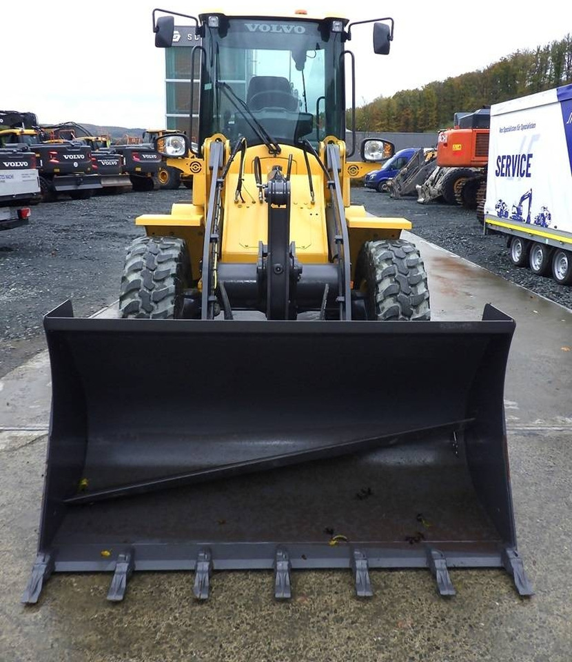 Volvo L 30 G - Колёсный погрузчик: фото 2 Volvo L 30 G - Колёсный погрузчик: фото 2