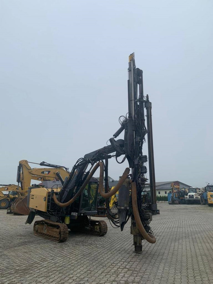 Atlas Copco T 40-11 Smart ROC with drilling rims and diameter - Буровая машина: фото 3 Atlas Copco T 40-11 Smart ROC with drilling rims and diameter - Буровая машина: фото 3