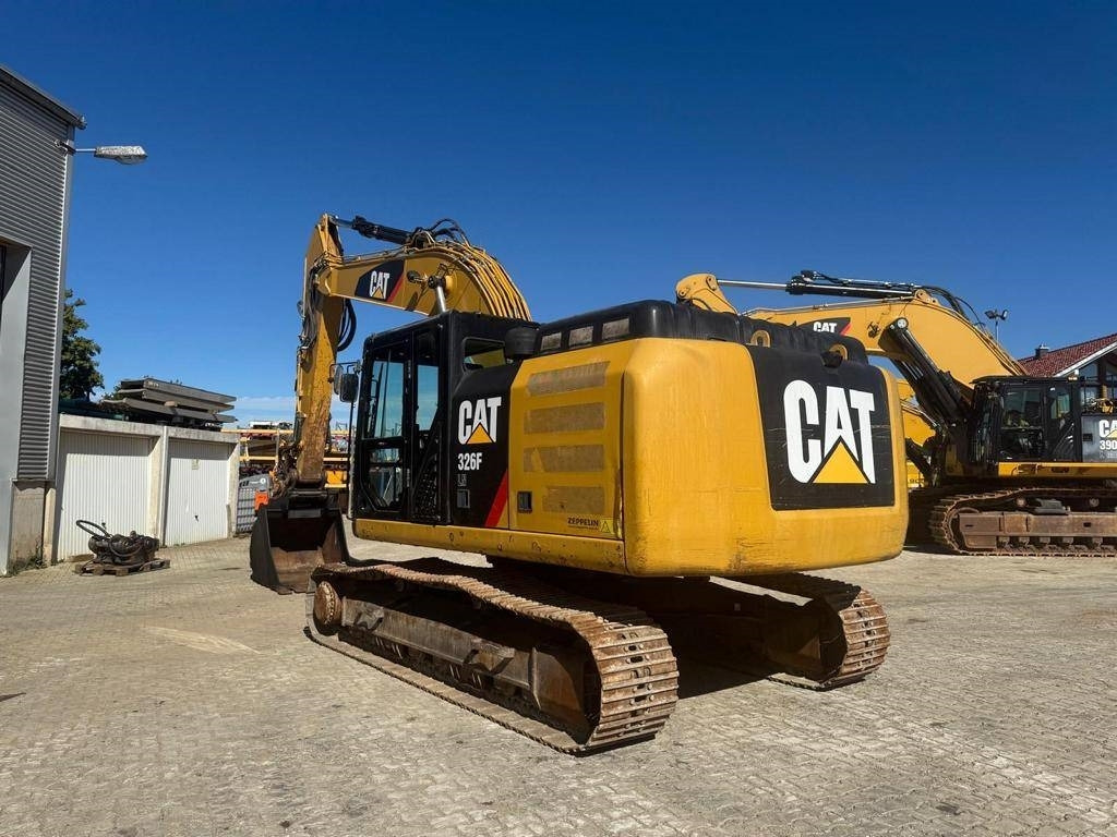 CAT 326 F LN - Гусеничный экскаватор: фото 3 CAT 326 F LN - Гусеничный экскаватор: фото 3