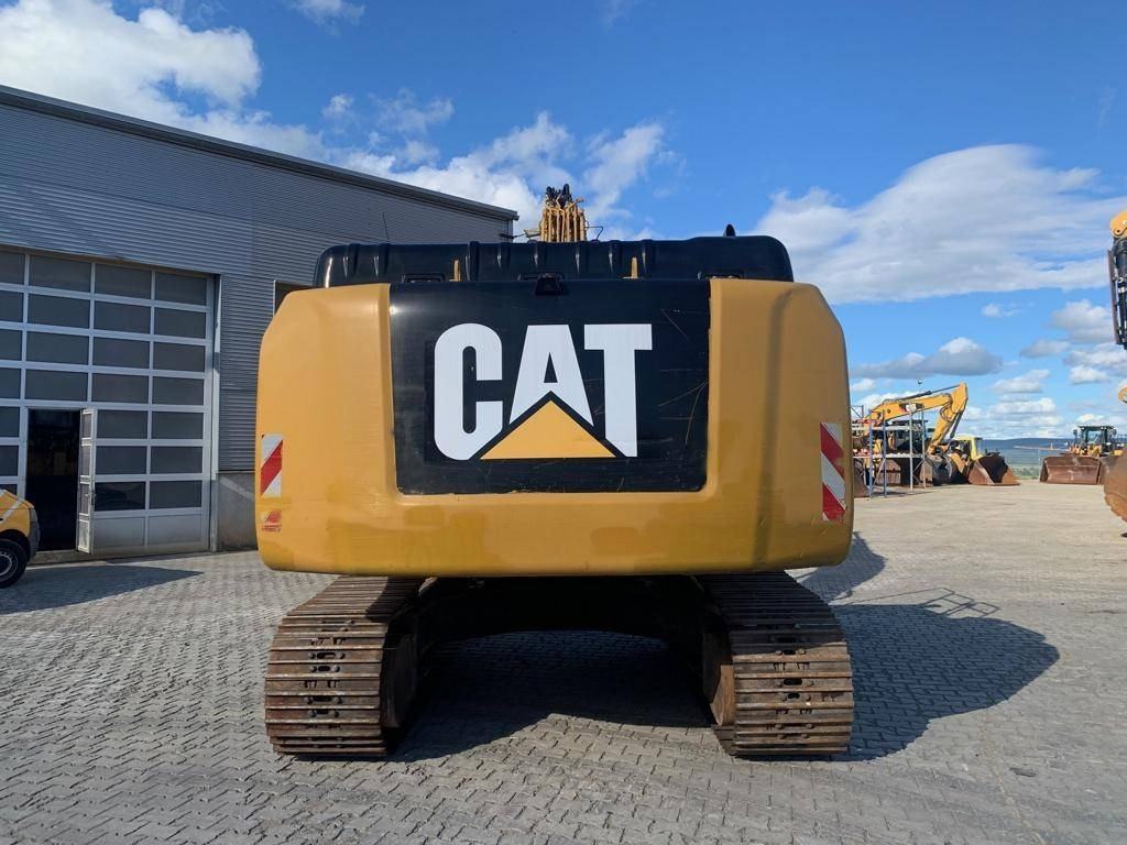 CAT 326FLN - Гусеничный экскаватор: фото 4 CAT 326FLN - Гусеничный экскаватор: фото 4