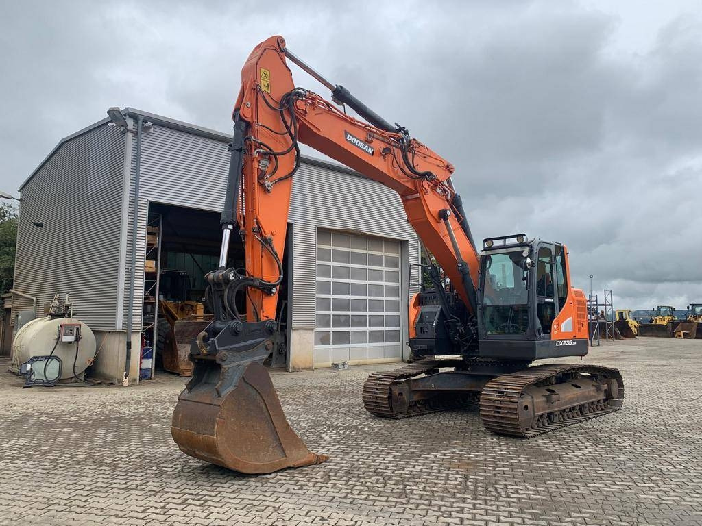 Doosan DX 235 LCR-5  - Гусеничный экскаватор: фото 1 Doosan DX 235 LCR-5  - Гусеничный экскаватор: фото 1