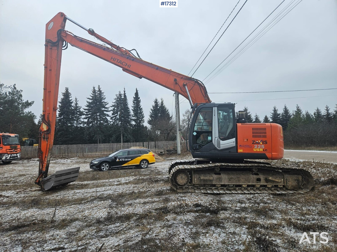 HITACHI ZX225 USRLC Crawler Excavator LONG 16m (2012) - Гусеничный экскаватор: фото 1 HITACHI ZX225 USRLC Crawler Excavator LONG 16m (2012) - Гусеничный экскаватор: фото 1