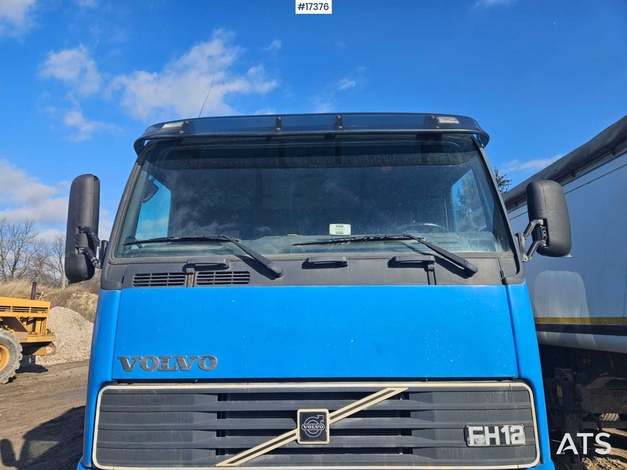 Тягач 2000 Volvo FH 12: фото 9