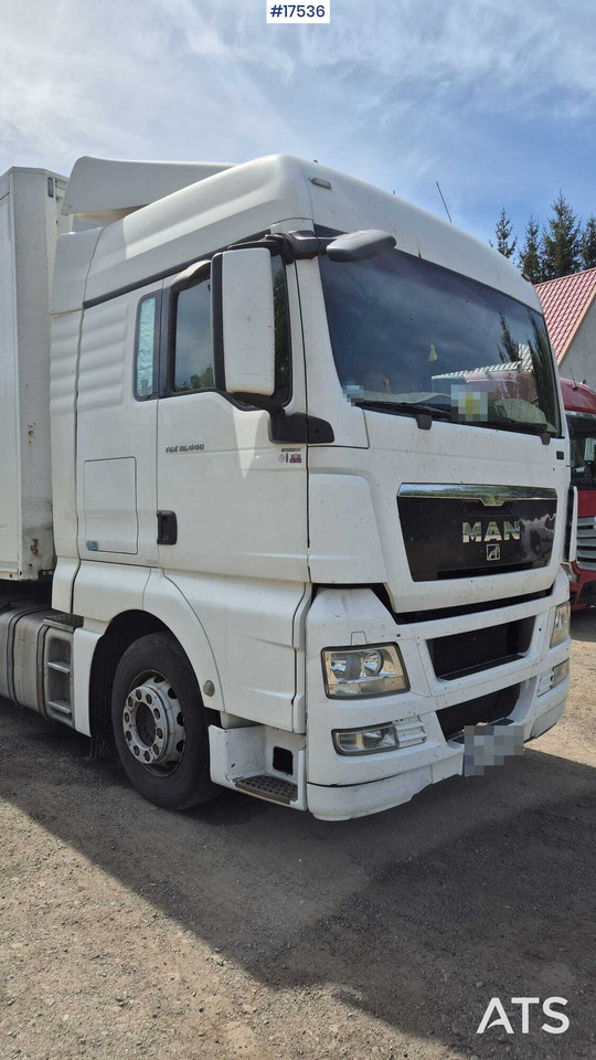 Truck tractor MAN TGX 14.440 (2011) - Тягач: фото 4 Truck tractor MAN TGX 14.440 (2011) - Тягач: фото 4