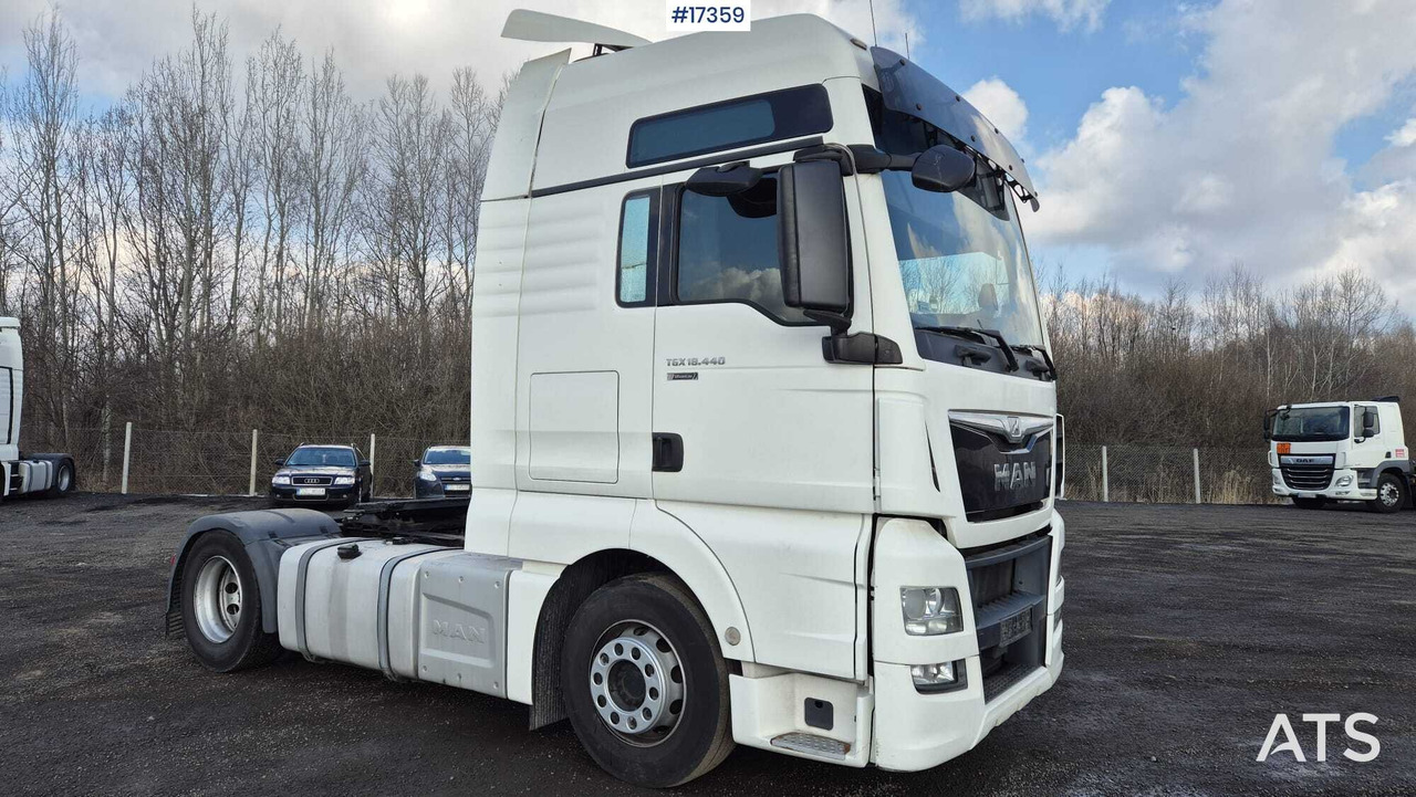 Truck tractor MAN TGX 18.440 EfficientLine 2 (2016) - Тягач: фото 2 Truck tractor MAN TGX 18.440 EfficientLine 2 (2016) - Тягач: фото 2