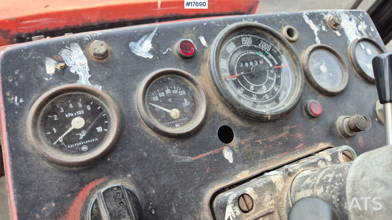 Трактор URSUS 914 tractor (1989): фото 17 Трактор URSUS 914 tractor (1989): фото 17