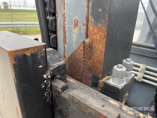 2000 Fenwick-Linde H40T-04 Reach Truck - Вилочный погрузчик: фото 4 2000 Fenwick-Linde H40T-04 Reach Truck - Вилочный погрузчик: фото 4