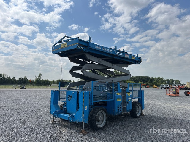 2007 Genie GS-3390 4x4 Diesel Scissor Lift - Ножничный подъемник: фото 1 2007 Genie GS-3390 4x4 Diesel Scissor Lift - Ножничный подъемник: фото 1
