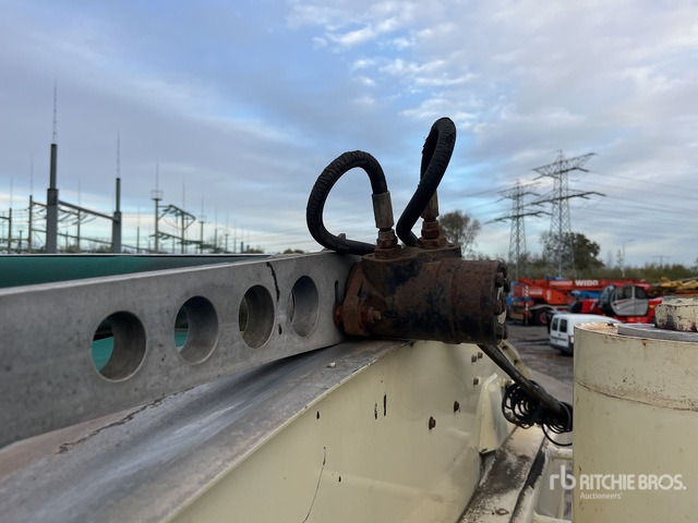 2010 Volvo FM420 8x4 Sleeper Tri/A Dump Truck - Самосвал: фото 4 2010 Volvo FM420 8x4 Sleeper Tri/A Dump Truck - Самосвал: фото 4