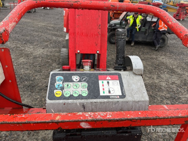 2012 Haulotte HA15IP 2WD Electric Articulating Boom Lift - Коленчатый подъемник: фото 4 2012 Haulotte HA15IP 2WD Electric Articulating Boom Lift - Коленчатый подъемник: фото 4