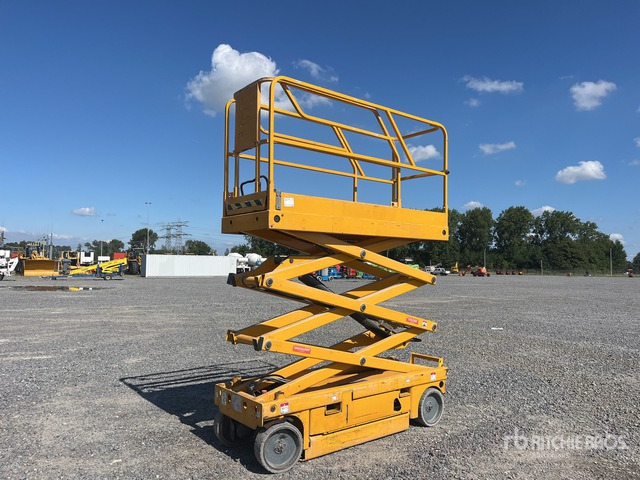 2014 Haulotte COMPACT8 Electric Scissor Lift - Ножничный подъемник: фото 1 2014 Haulotte COMPACT8 Electric Scissor Lift - Ножничный подъемник: фото 1