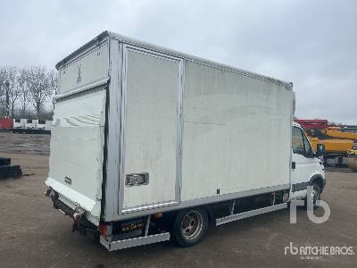 IVECO DAILY 40C17 4x2 - Грузовик с закрытым кузовом: фото 3 IVECO DAILY 40C17 4x2 - Грузовик с закрытым кузовом: фото 3