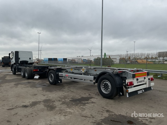 Iveco Trakker 380 T/A Sleeper Truck Tractor - Грузовик-шасси, Прицеп-контейнеровоз/ Сменный кузов: фото 1 Iveco Trakker 380 T/A Sleeper Truck Tractor - Грузовик-шасси, Прицеп-контейнеровоз/ Сменный кузов: фото 1