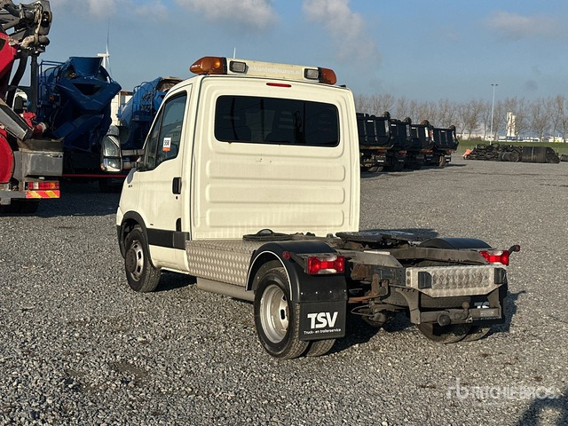 2010 Iveco 35C18 2WD Tractor - Тягач: фото 2 2010 Iveco 35C18 2WD Tractor - Тягач: фото 2