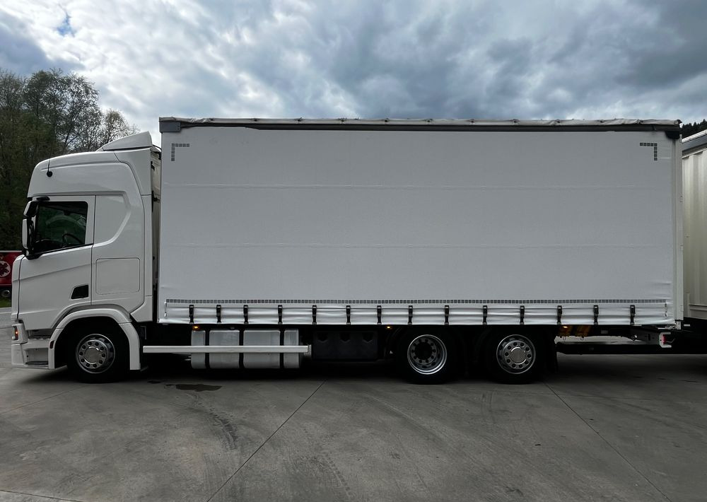 Scania R410 // 2018 // Retarder // Tandem 7.7+7.7 // Przyczepa Krone // Oś podnosozna // - Тентованный грузовик: фото 4 Scania R410 // 2018 // Retarder // Tandem 7.7+7.7 // Przyczepa Krone // Oś podnosozna // - Тентованный грузовик: фото 4