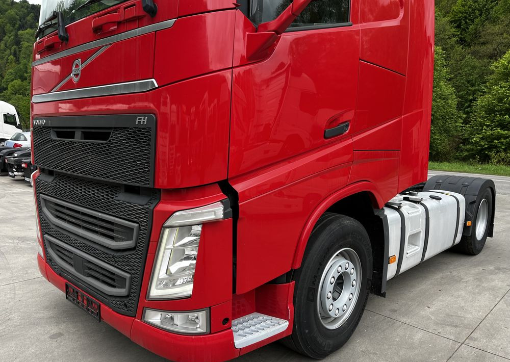 Volvo FH // Standard // 2018 // Duże zbiorniki // Klima postojowa // Radary // Idealny ! - Тягач: фото 5 Volvo FH // Standard // 2018 // Duże zbiorniki // Klima postojowa // Radary // Idealny ! - Тягач: фото 5