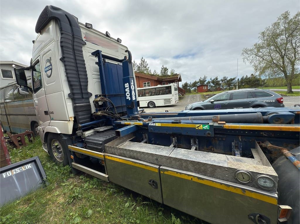 Volvo FH 540 - Крюковой мультилифт: фото 4 Volvo FH 540 - Крюковой мультилифт: фото 4