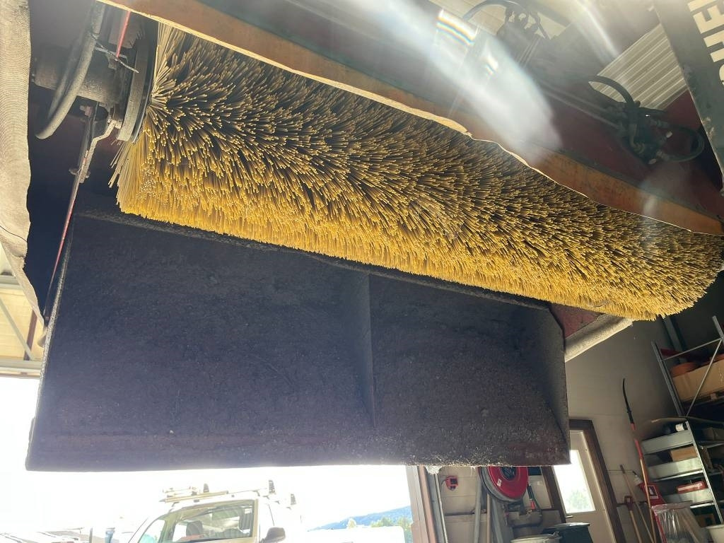 Westbjorn Hydro-Sweeper 2000 SSH - Щетка: фото 2 Westbjorn Hydro-Sweeper 2000 SSH - Щетка: фото 2