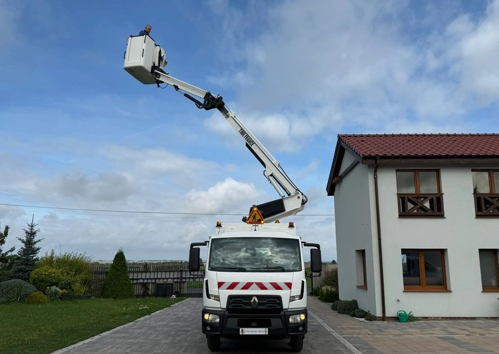 Renault D - Грузовик с подъемником: фото 1 Renault D - Грузовик с подъемником: фото 1